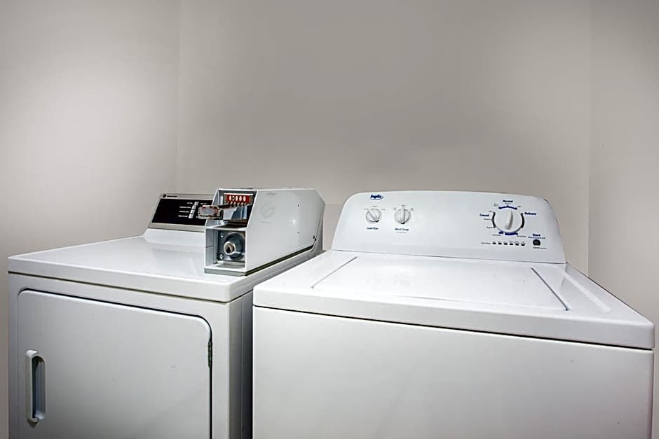 Ramada Limited 100 Mile House