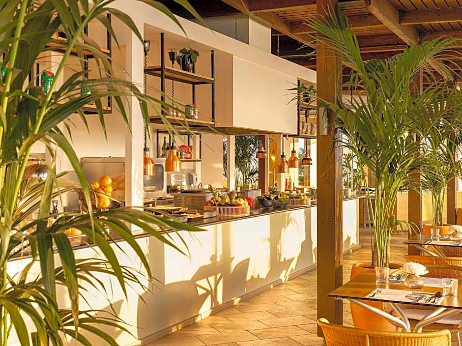Grecotel Eva Palace