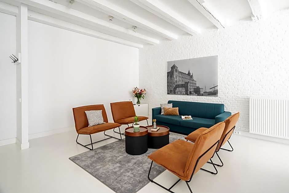 YAYS Amsterdam Salthouse Canal by Numa