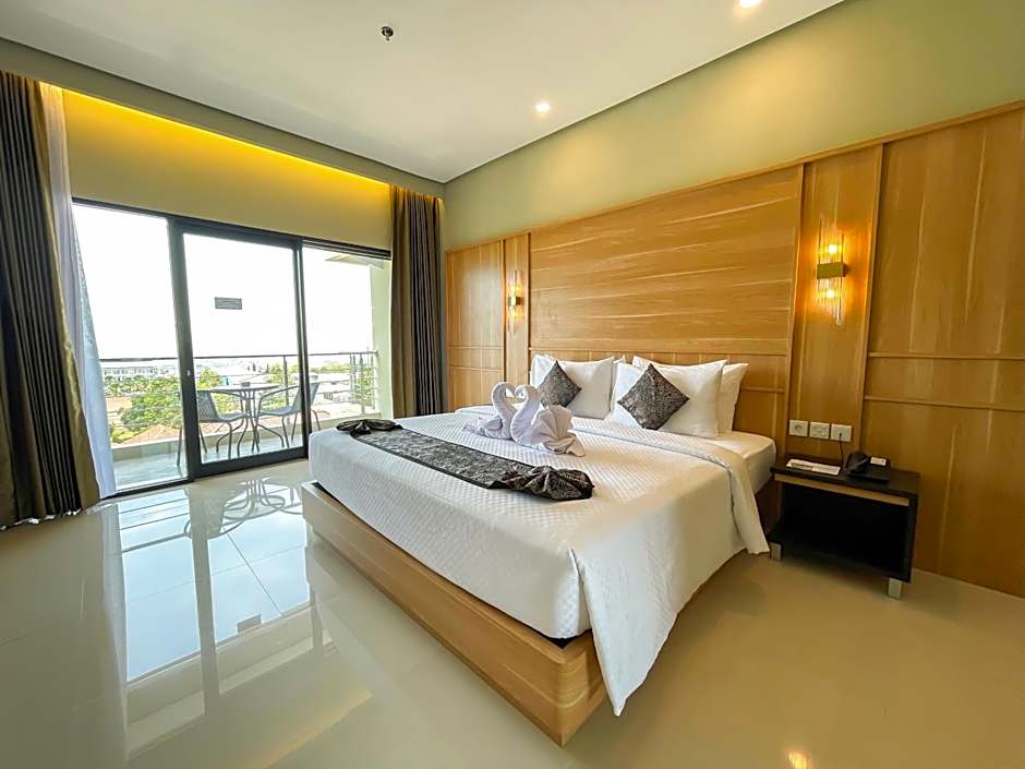 Photo 1 of 3 of 1 Double Bed or 2 Beds, City View