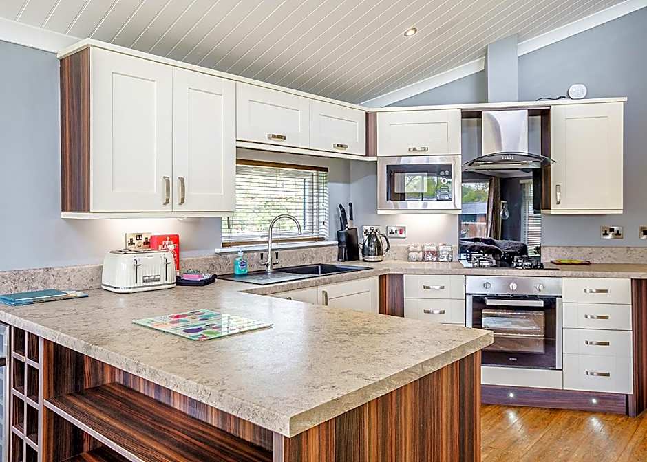 Ladera Retreat Lodges