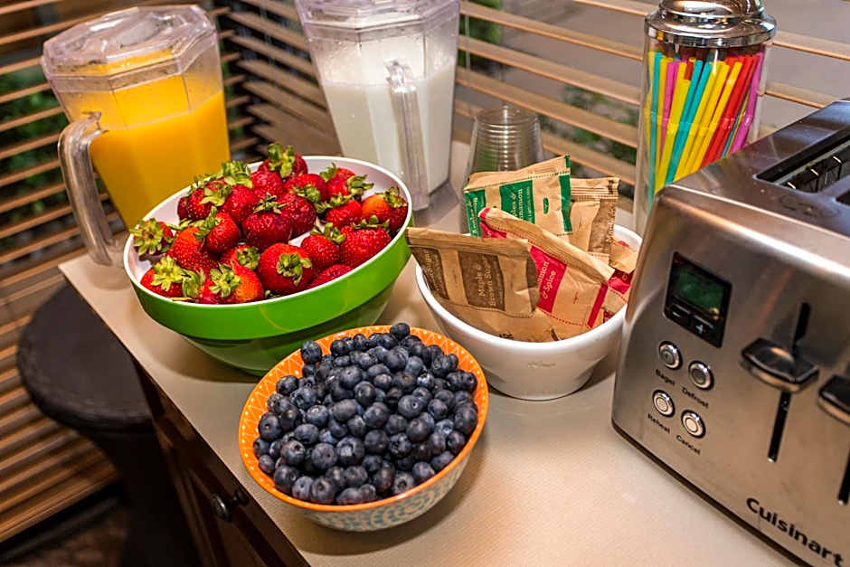 Desert Riviera Hotel