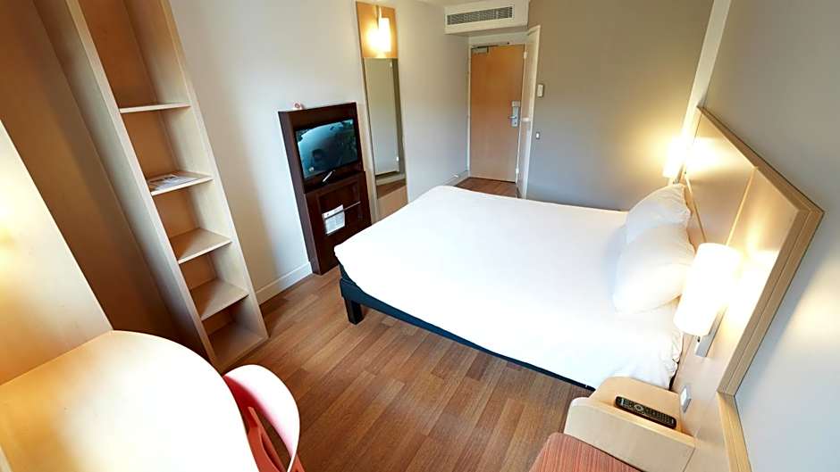 ibis Vitre Centre