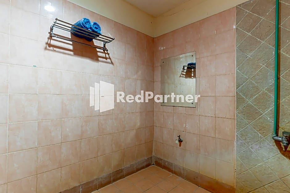 Cherry Pink Hotel Medan Mitra RedDoorz