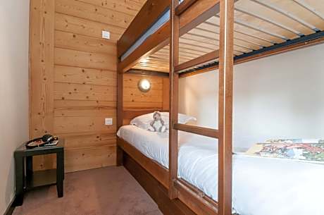 Studio with Sleeping Alcove (4 People) Mountain View