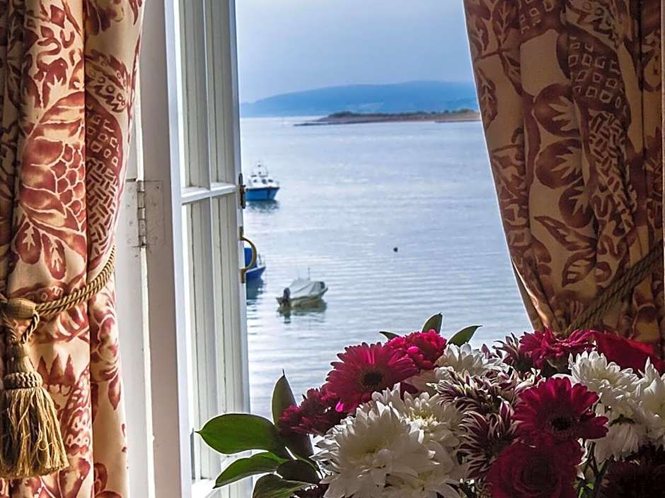 The Old Ship Aground