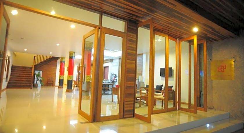 Sukkasem Hotel