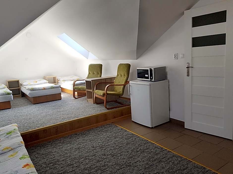 Ośrodek Kolonijno - Wypoczynkowy Ania