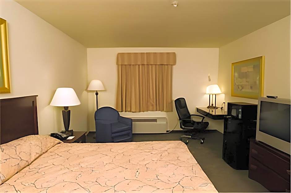 HomeTown Hotel