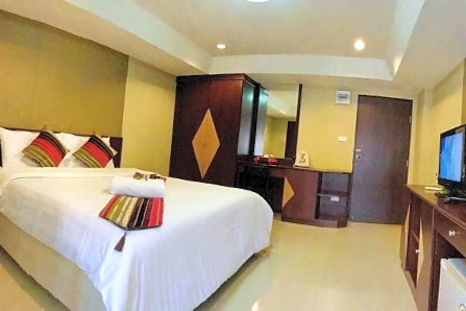 Grannylla Residence Charoenkrung