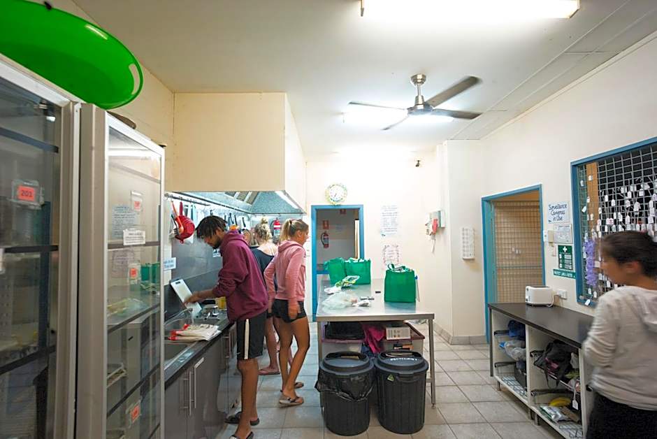 Manta Lodge & Scuba Centre