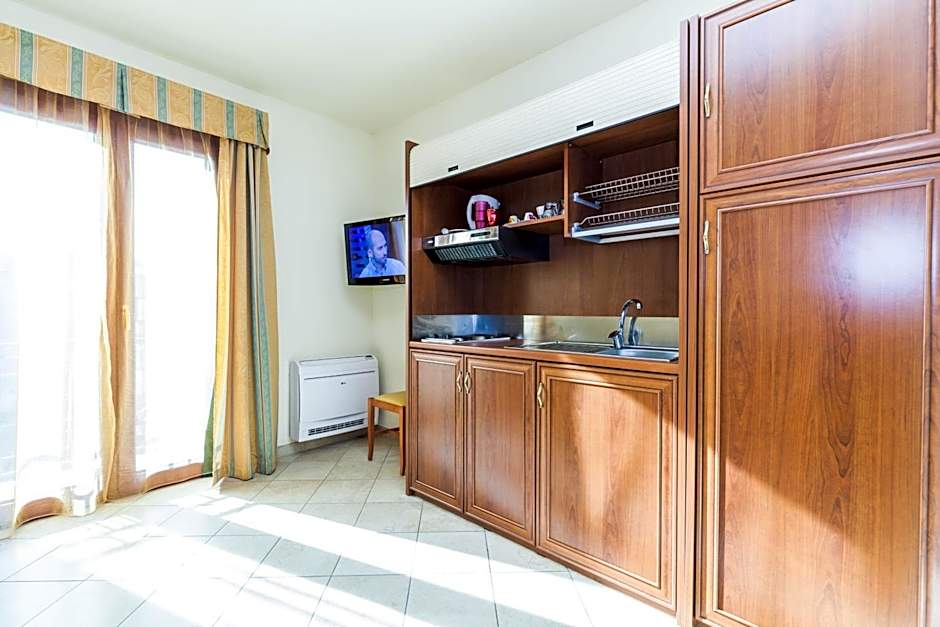 Regina Elena Apartments