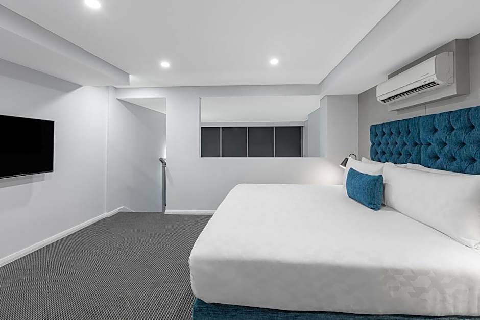 Meriton Suites Waterloo