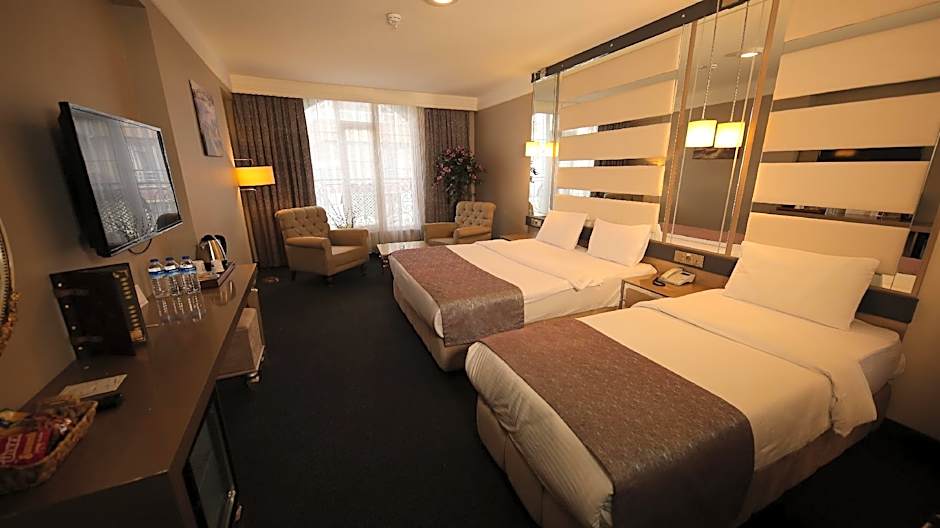 Elite World Nest Van