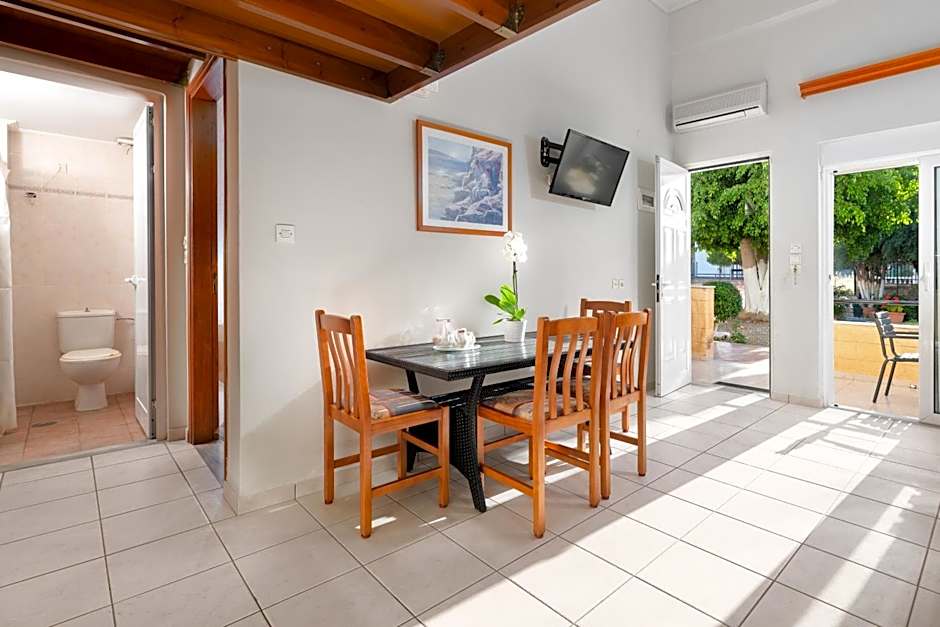 Vlycha Beach Apartments