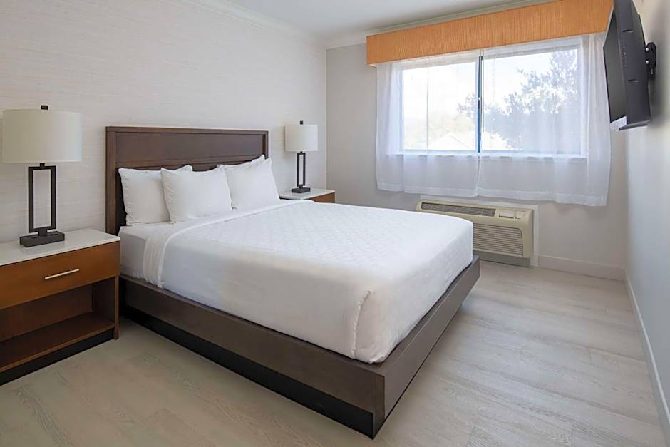 Best Western Plus All Suites Inn