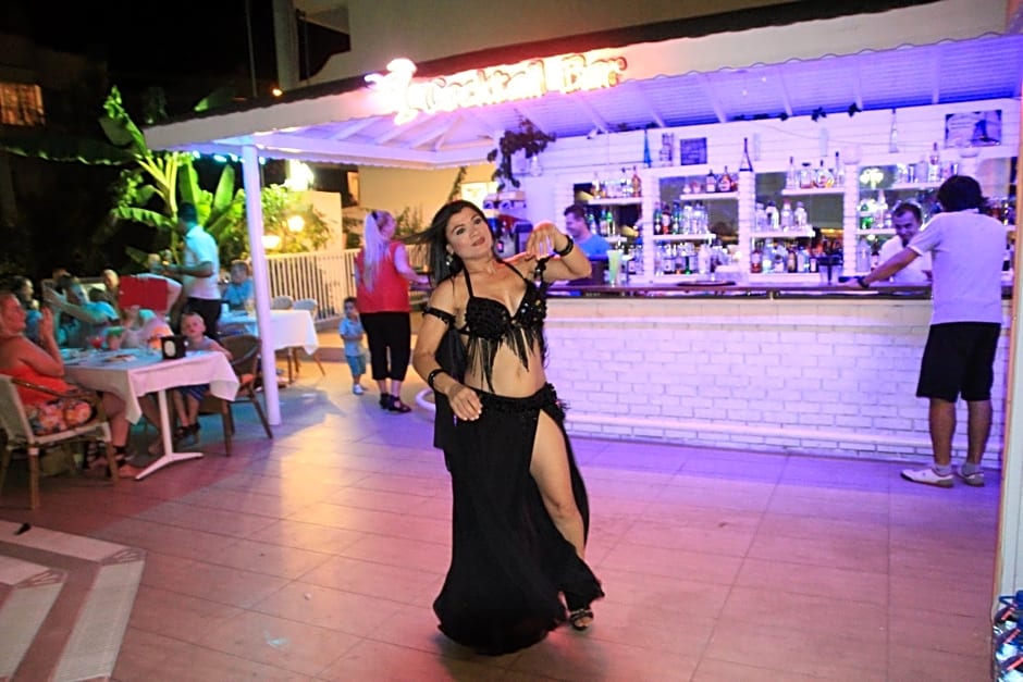 Blue Palace Hotel & Family