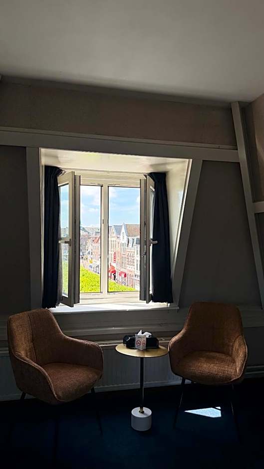 Hotel Mayflower