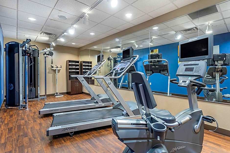 Comfort Suites Manchester