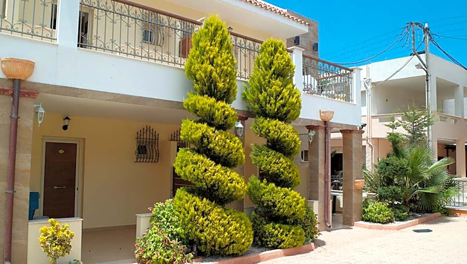 Bella Elena by Estia