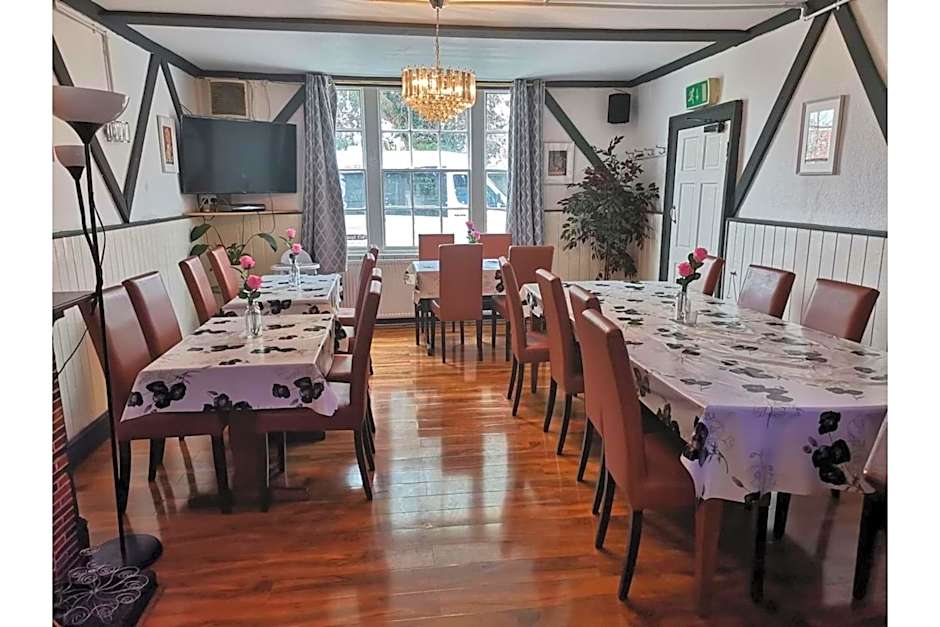 Swan Inn, Heathrow Airport