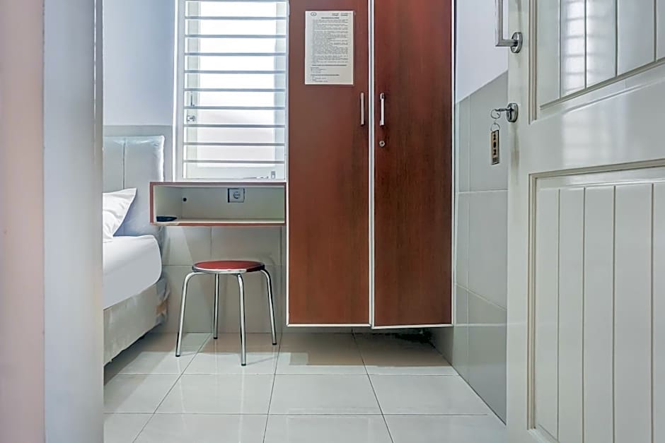 OYO 91316 Hh Guest House Makassar