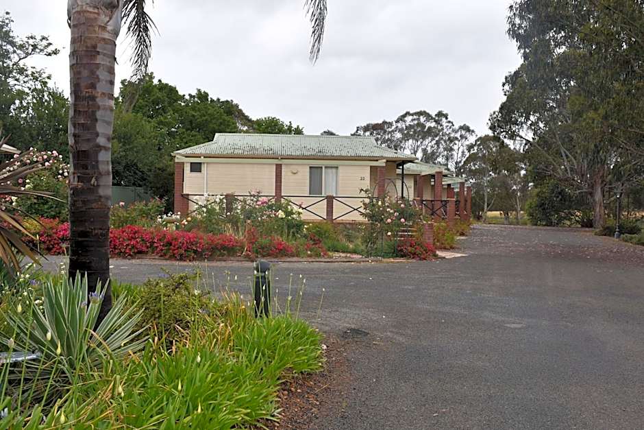 Mount Barker Valley Views Motel & Chalets, Western Australia