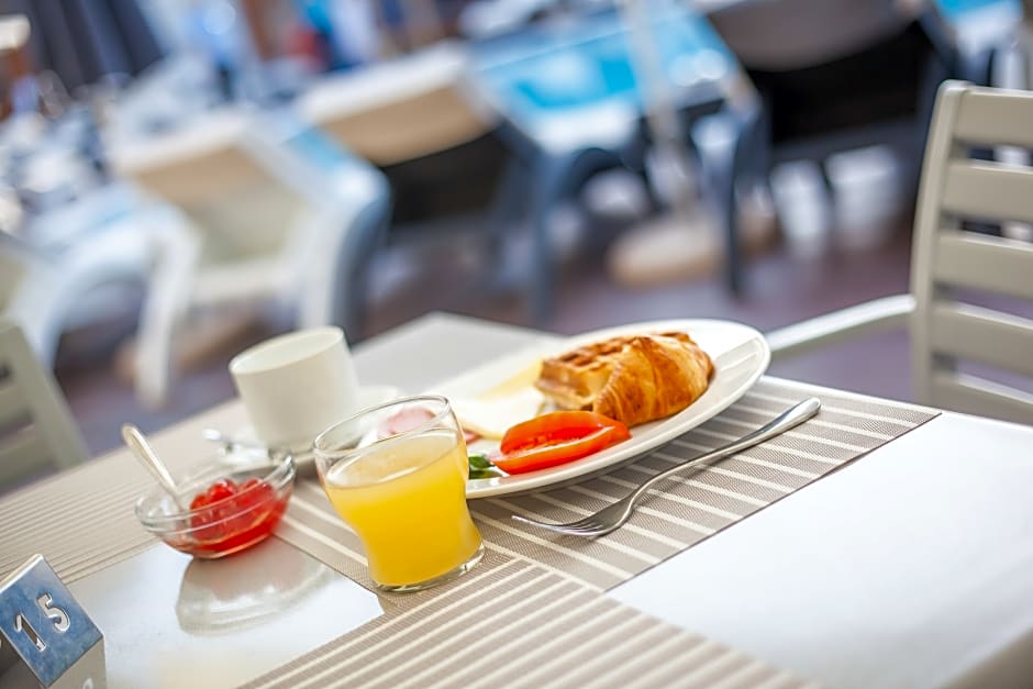 Sunny Days Hotel Apt