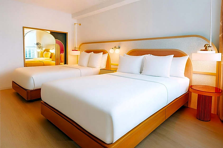 The Luce, St. Pete Beach, a Tribute Portfolio Hotel