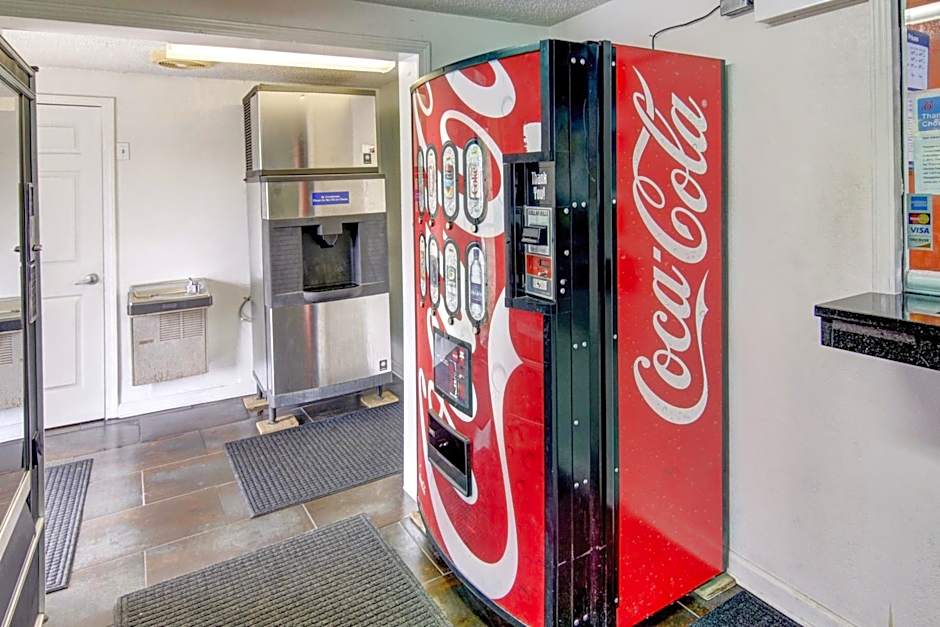 Motel 6-Union City, GA - Atlanta Airport