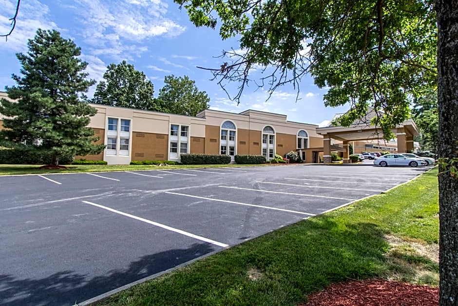 GreenRidge Hotel