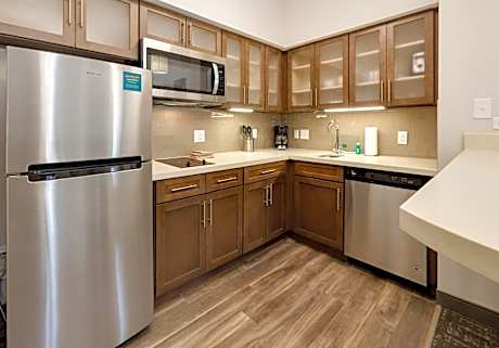 Queen Room with Two Queen Beds - Hearing Accessible