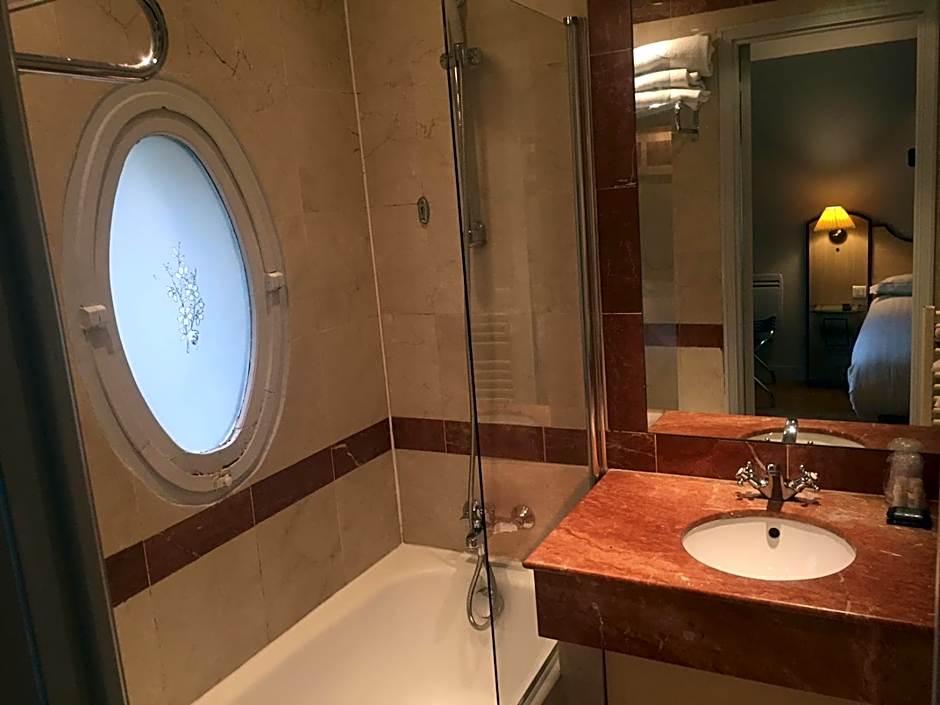Hotel Suites Unic Renoir Saint-Germain