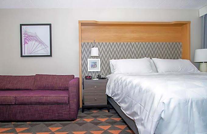 Holiday Inn Chicago Northwest/Crystal Lake/Convention Center By IHG