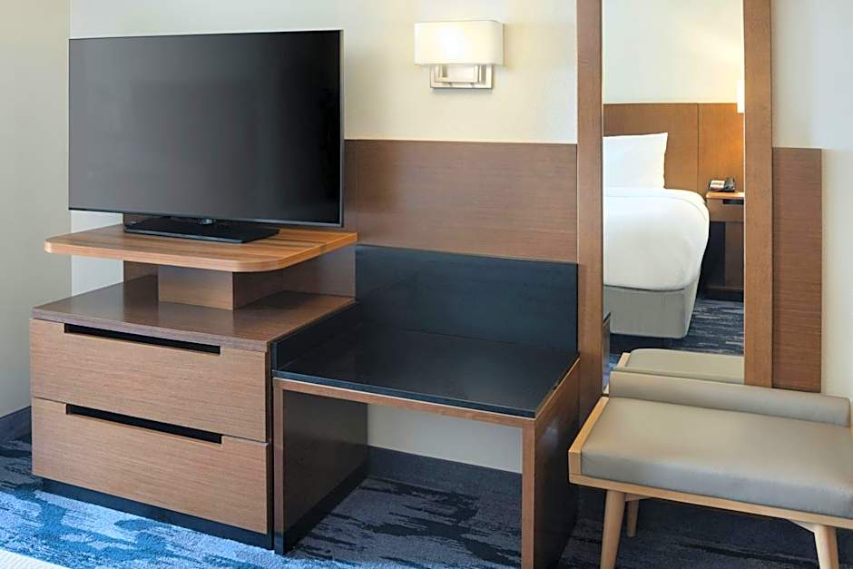 Fairfield Inn & Suites by Marriott Lincoln Southeast