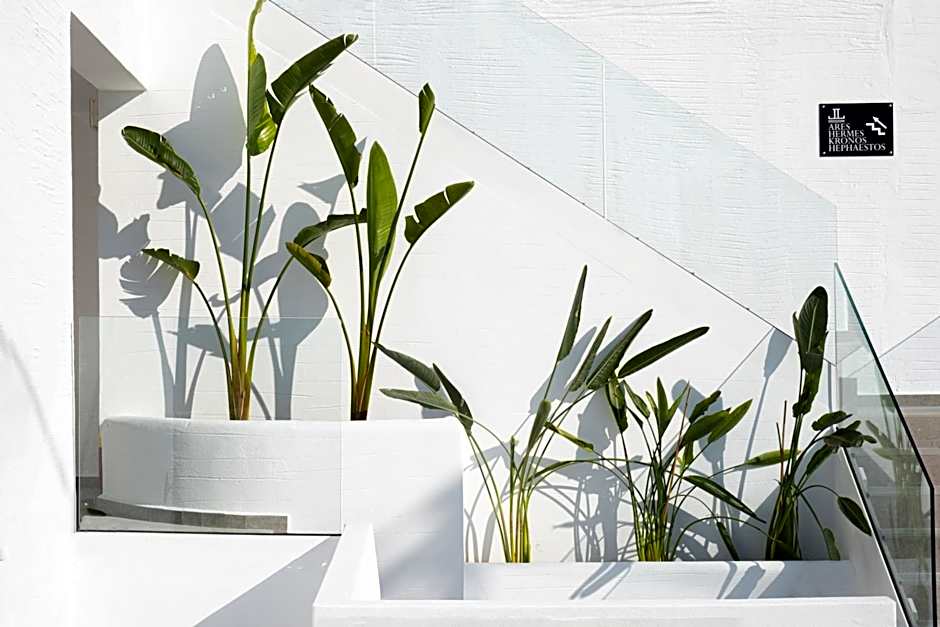 Liana Beach Hotel & Spa