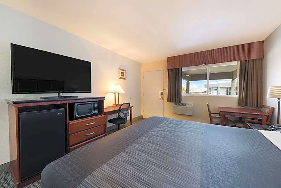 Rodeway Inn