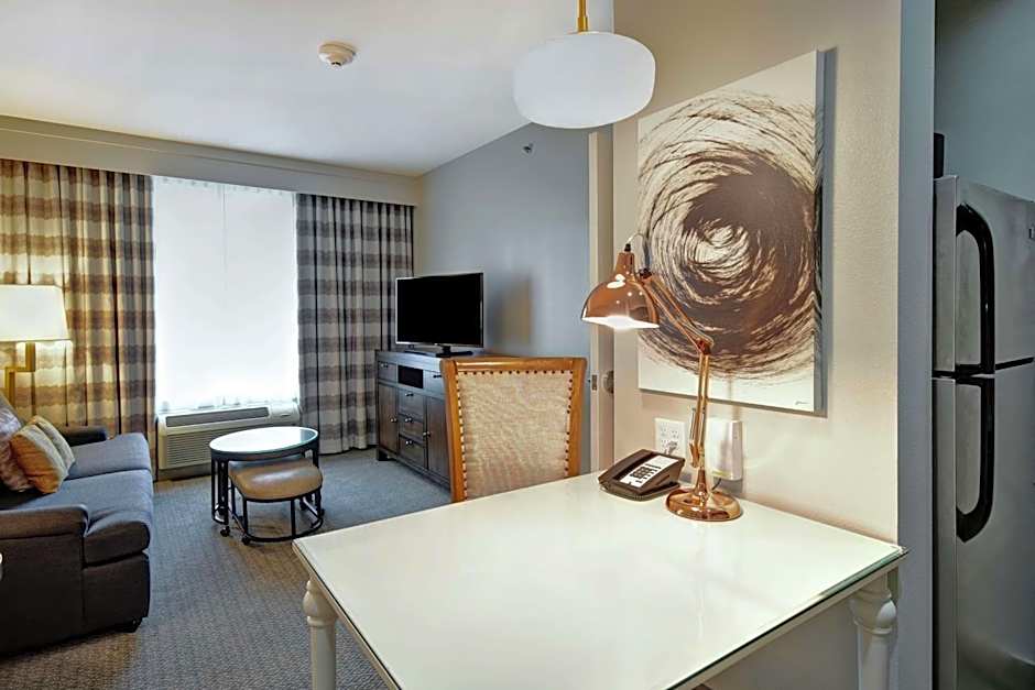Homewood Suites by Hilton Dallas Arlington South