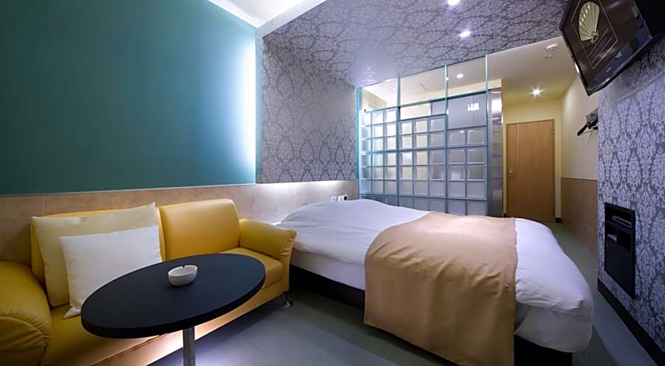 Hotel Glow Yokkaichi (Adult Only)