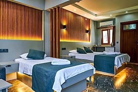 Triple Room with Garden View