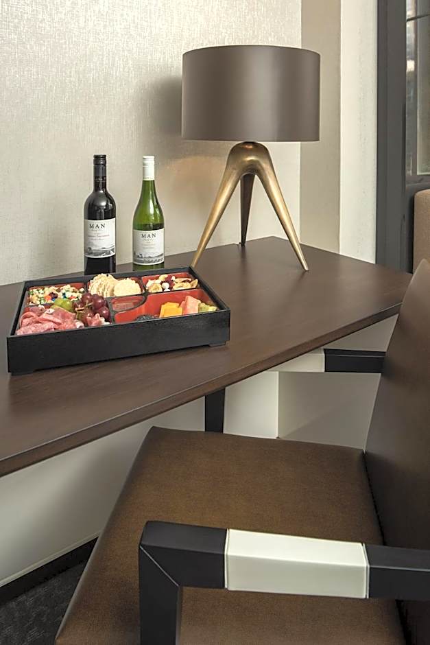 Omni Charlotte Hotel