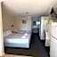 Holiday Lodge Motor Inn