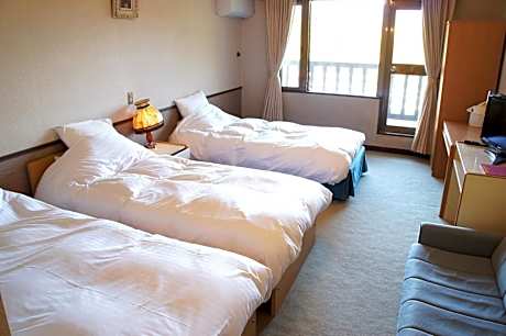Quadruple Room with Bathroom