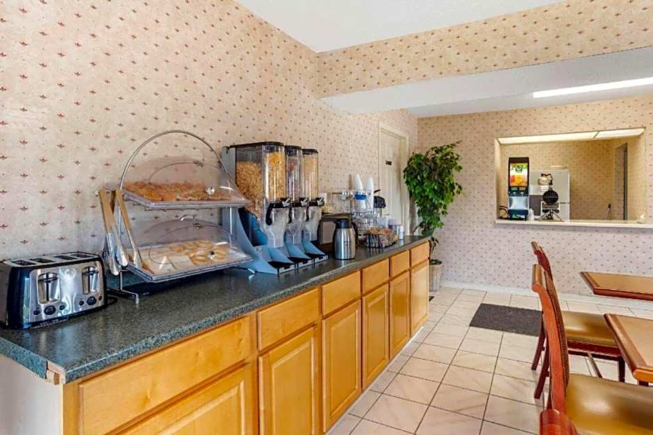 Econo Lodge Pearl - Jackson