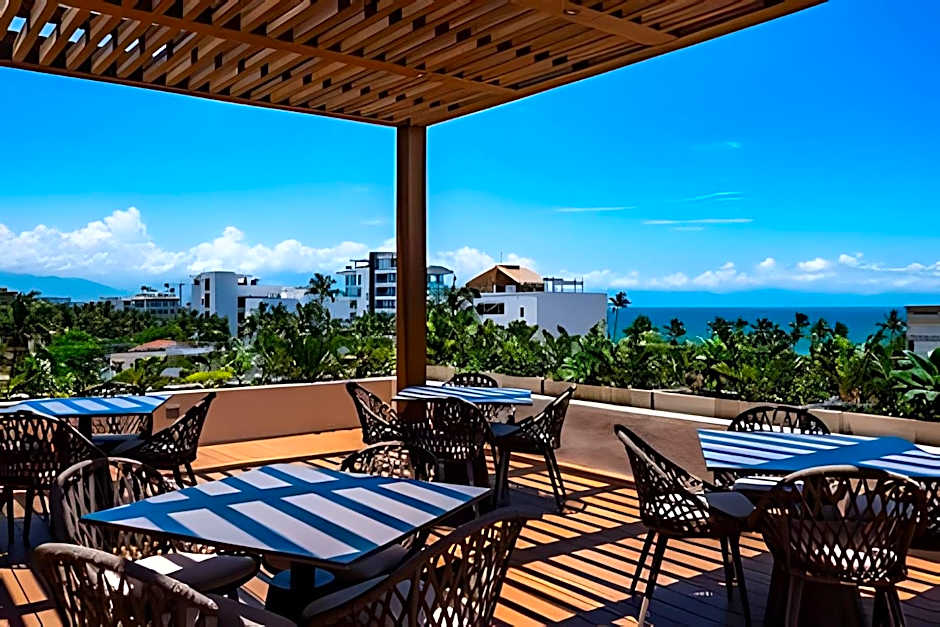 Maralma Department, Bucerias.