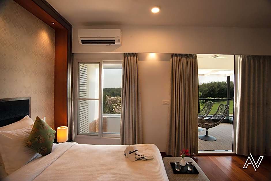 Photo 1 of 9 of Suite, Balcony