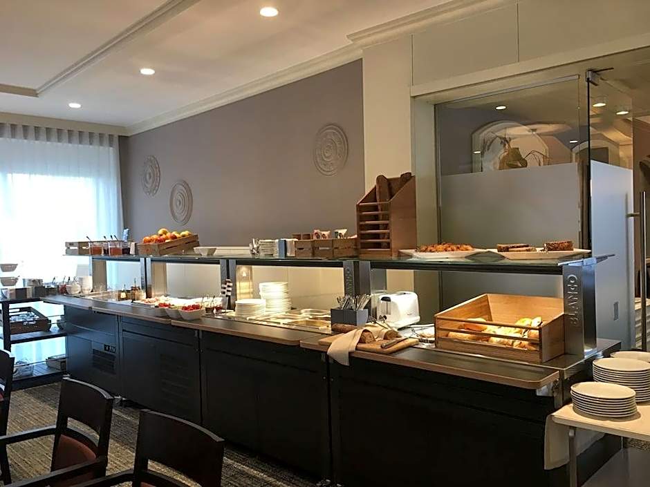 Avia Hotel