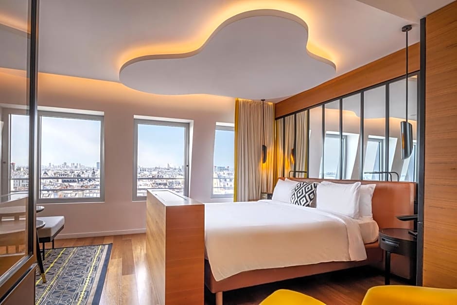 Renaissance by Marriott Paris Republique Hotel