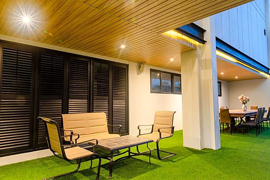 Tour De Phuket Hotel - SHA Plus