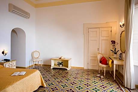 Large Double or Twin Room